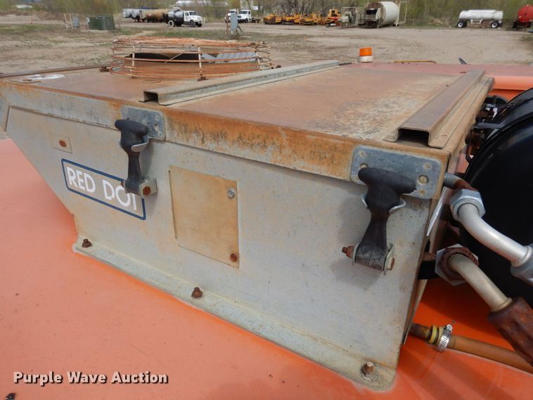 image for item DQ7327 1997 Broce RJ300  broom