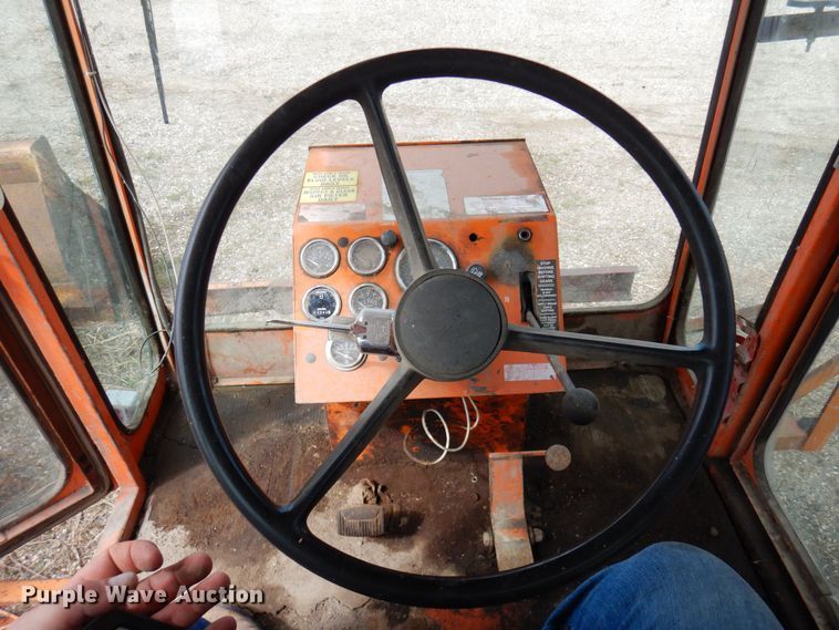 image for item DQ7327 1997 Broce RJ300  broom