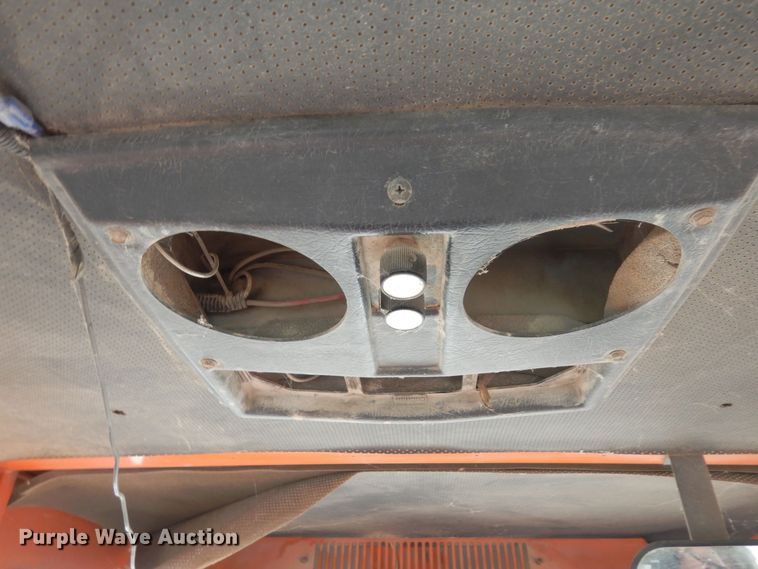 image for item DQ7327 1997 Broce RJ300  broom