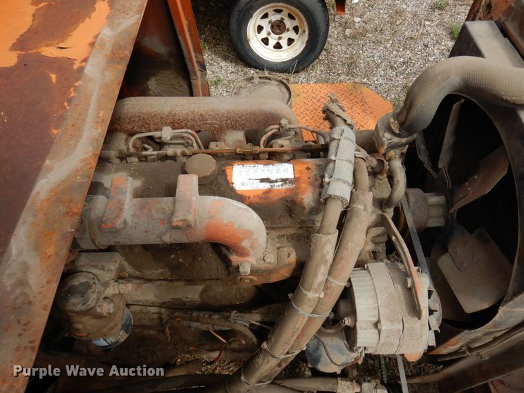 image for item DQ7327 1997 Broce RJ300  broom