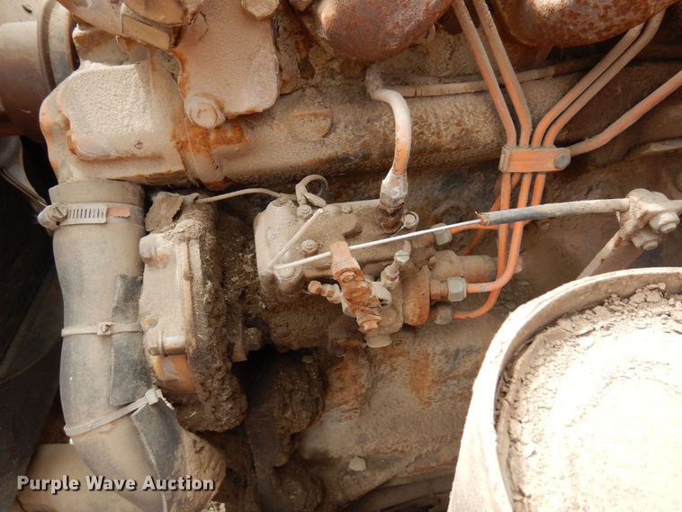 image for item DQ7327 1997 Broce RJ300  broom