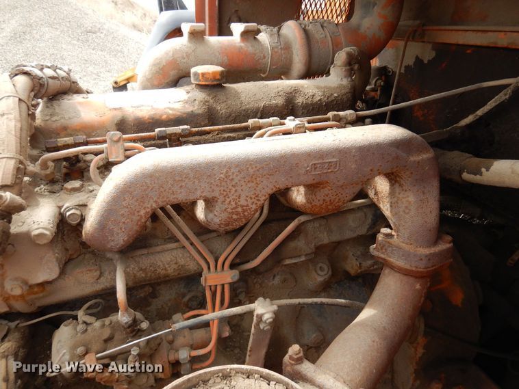 image for item DQ7327 1997 Broce RJ300  broom