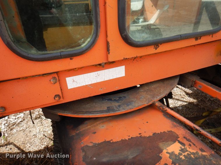 image for item DQ7328 1999 Broce RJ350  broom