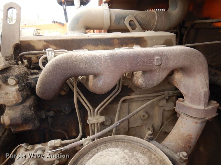 image for item DQ7328 1999 Broce RJ350  broom