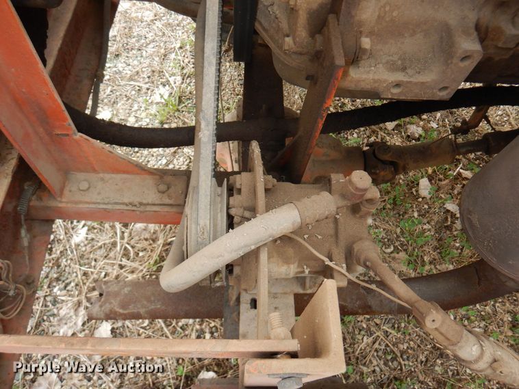 image for item DQ7328 1999 Broce RJ350  broom