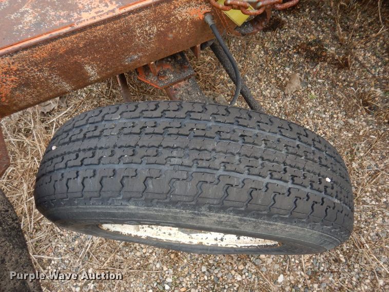 image for item DQ7328 1999 Broce RJ350  broom