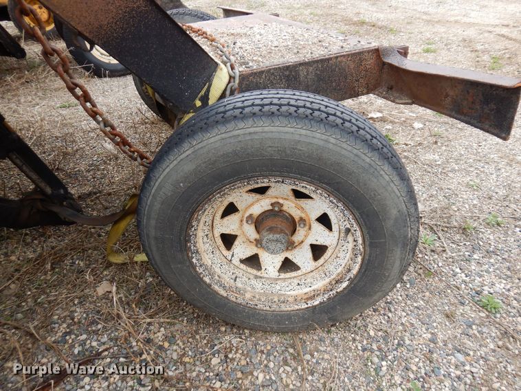 image for item DQ7328 1999 Broce RJ350  broom