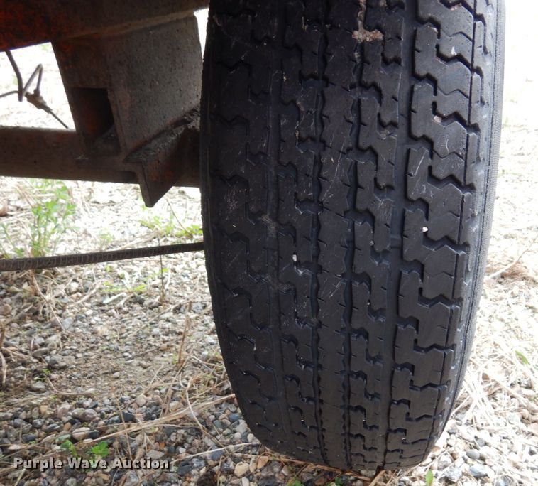 image for item DQ7328 1999 Broce RJ350  broom