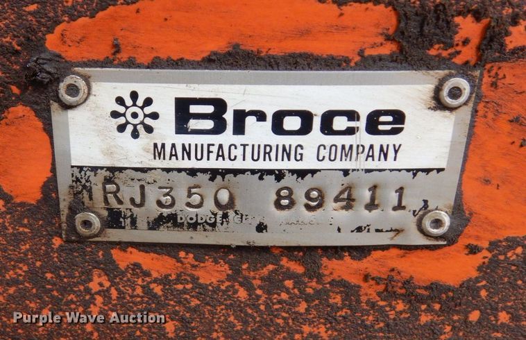 image for item DQ7328 1999 Broce RJ350  broom