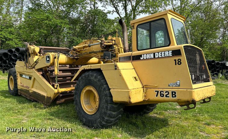 image for item DR4627 1995 John Deere 762B  elevating scraper