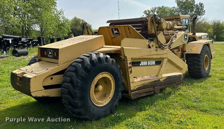 image for item DR4627 1995 John Deere 762B  elevating scraper
