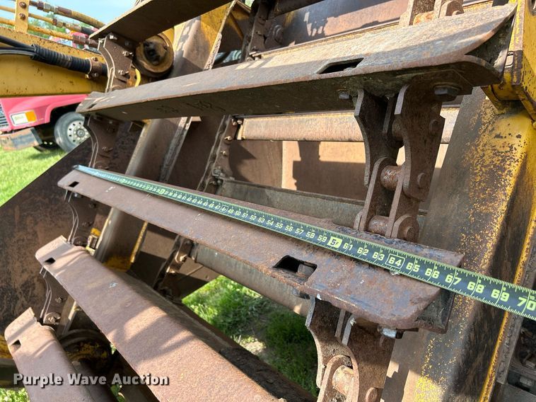 image for item DR4627 1995 John Deere 762B  elevating scraper