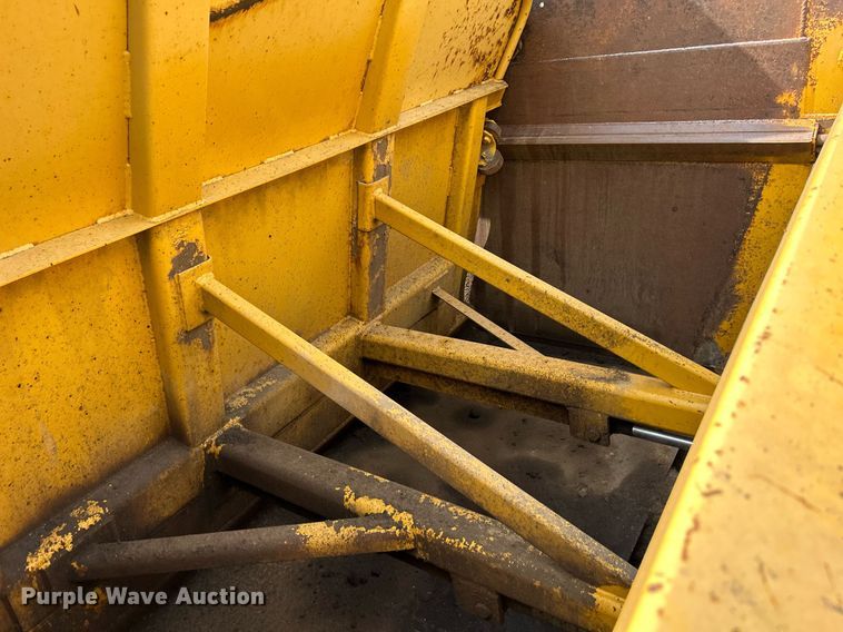 image for item DR4627 1995 John Deere 762B  elevating scraper