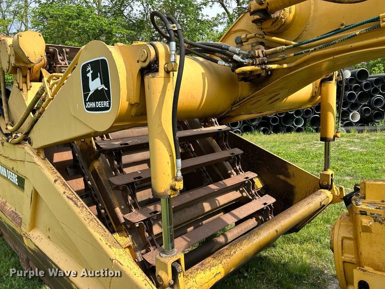 image for item DR4627 1995 John Deere 762B  elevating scraper