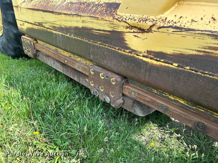 image for item DR4627 1995 John Deere 762B  elevating scraper