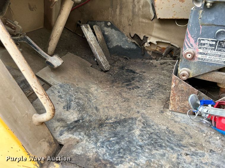 image for item DR4627 1995 John Deere 762B  elevating scraper