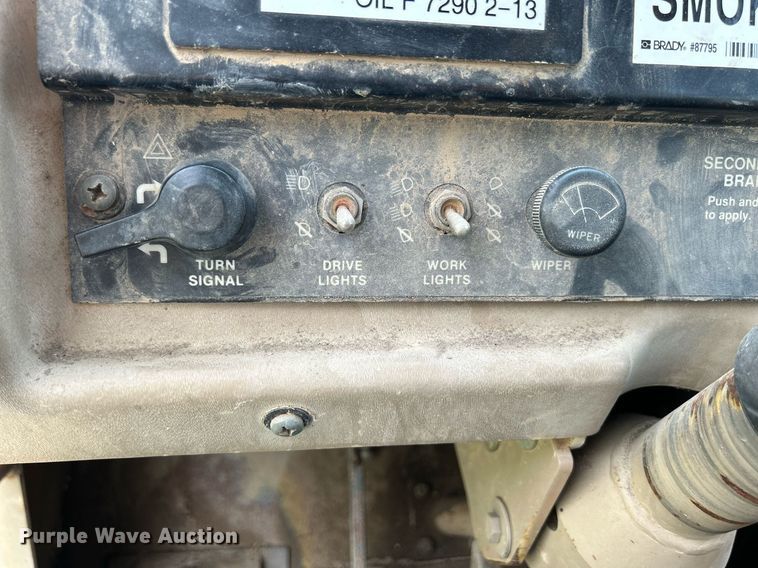 image for item DR4627 1995 John Deere 762B  elevating scraper