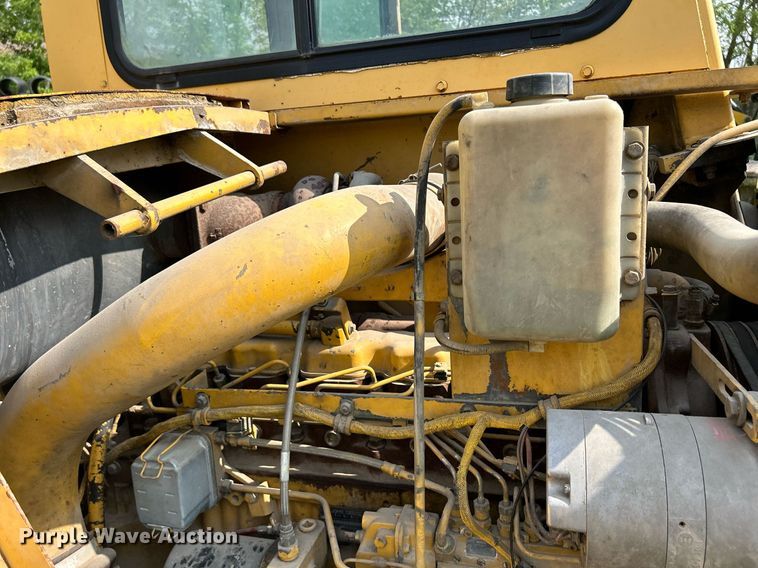 image for item DR4627 1995 John Deere 762B  elevating scraper