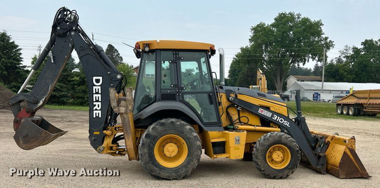 image for item DR4681 2015 John Deere 310SL  backhoe