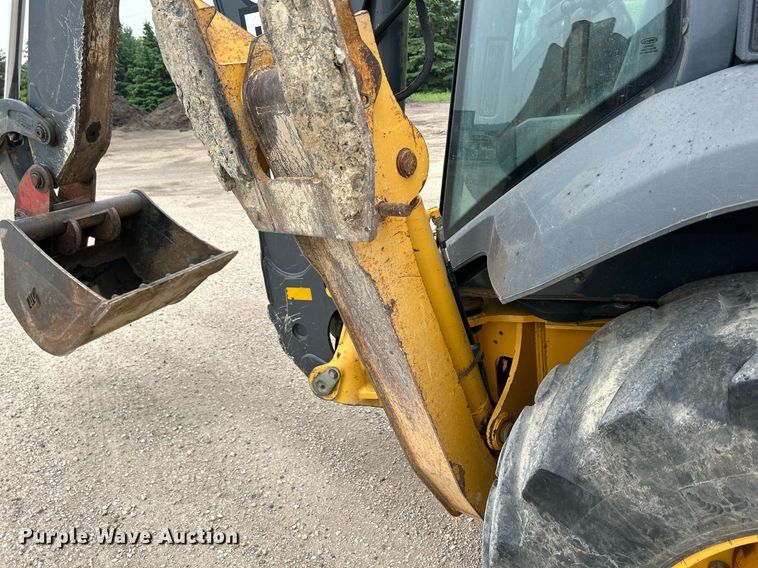 image for item DR4681 2015 John Deere 310SL  backhoe