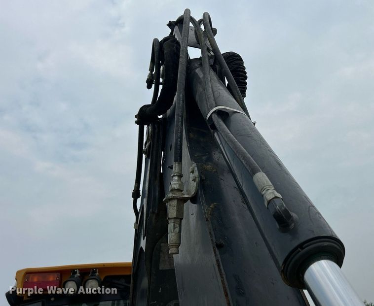 image for item DR4681 2015 John Deere 310SL  backhoe