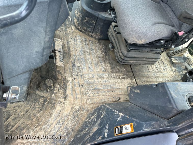 image for item DR4681 2015 John Deere 310SL  backhoe