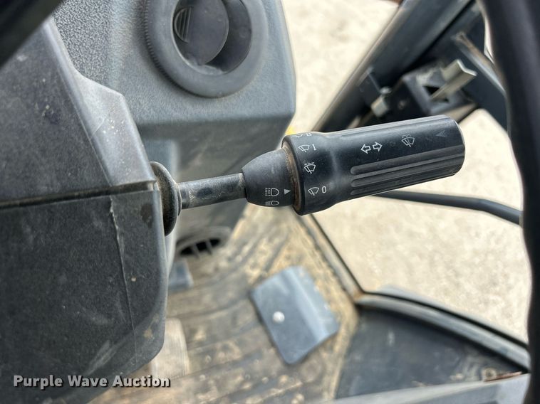 image for item DR4681 2015 John Deere 310SL  backhoe