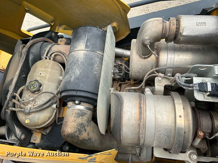 image for item DR4681 2015 John Deere 310SL  backhoe