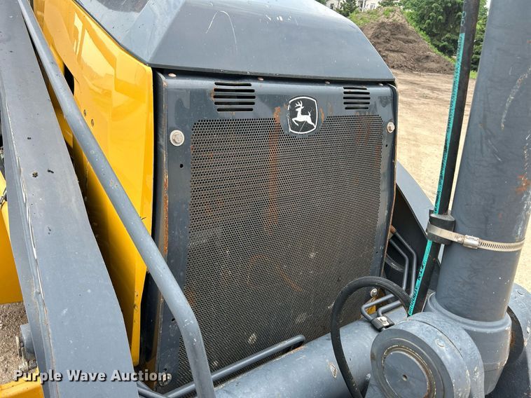 image for item DR4681 2015 John Deere 310SL  backhoe