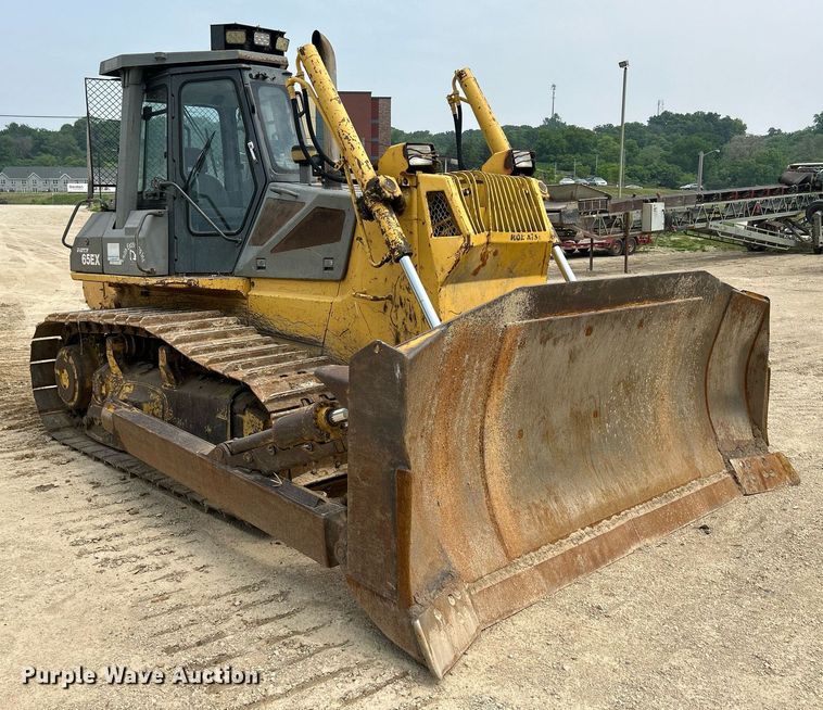 image for item DR4686 1999 Komatsu D65EX-12  dozer