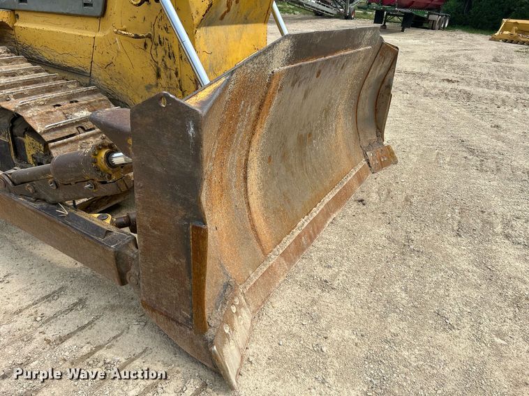 image for item DR4686 1999 Komatsu D65EX-12  dozer