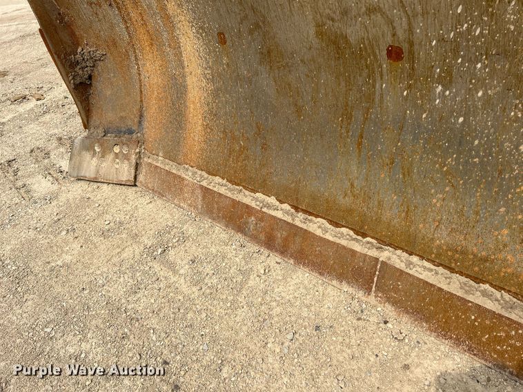 image for item DR4686 1999 Komatsu D65EX-12  dozer