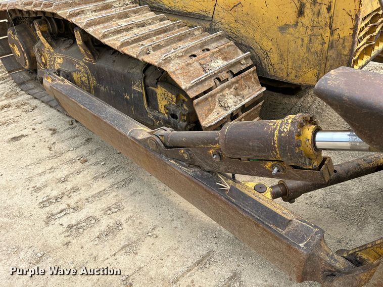 image for item DR4686 1999 Komatsu D65EX-12  dozer