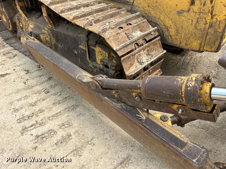 image for item DR4686 1999 Komatsu D65EX-12  dozer