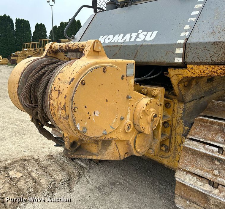 image for item DR4686 1999 Komatsu D65EX-12  dozer