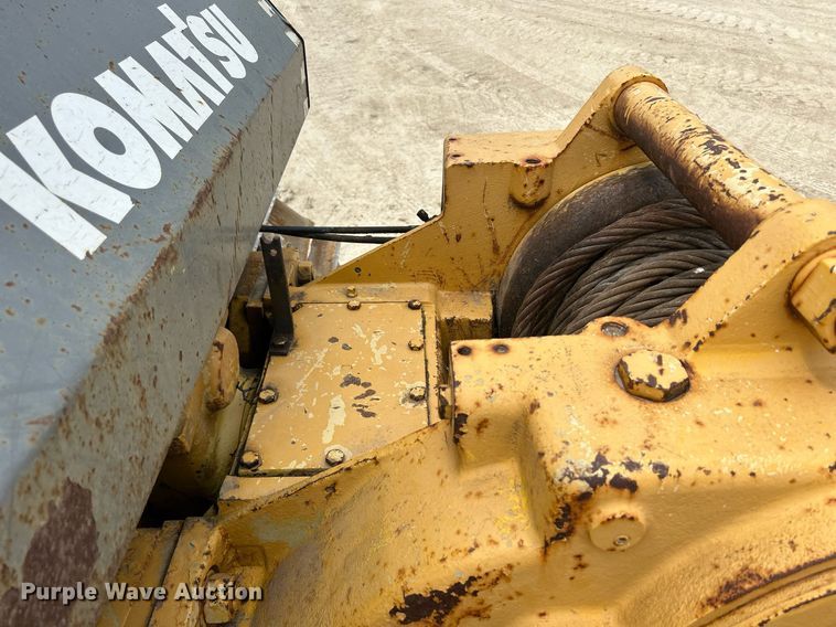 image for item DR4686 1999 Komatsu D65EX-12  dozer