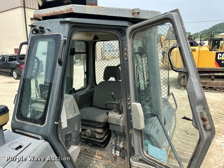 image for item DR4686 1999 Komatsu D65EX-12  dozer