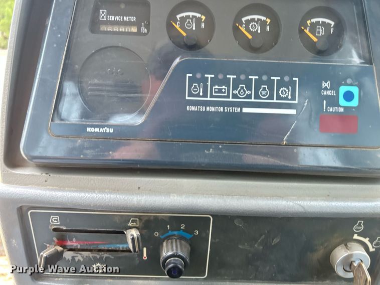 image for item DR4686 1999 Komatsu D65EX-12  dozer