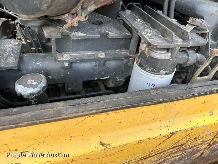 image for item DR4686 1999 Komatsu D65EX-12  dozer