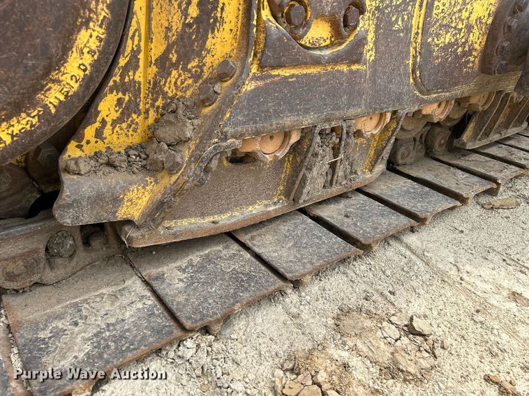 image for item DR4686 1999 Komatsu D65EX-12  dozer