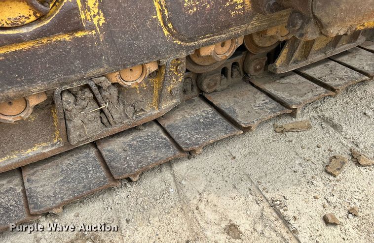 image for item DR4686 1999 Komatsu D65EX-12  dozer