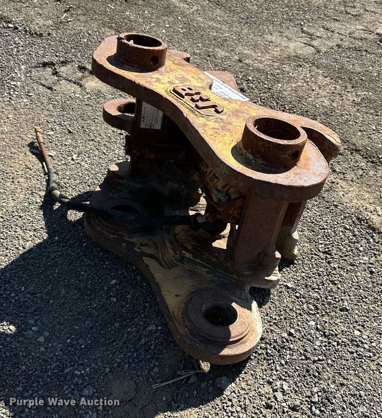 image for item DR5179 JRB JD230  quick coupler