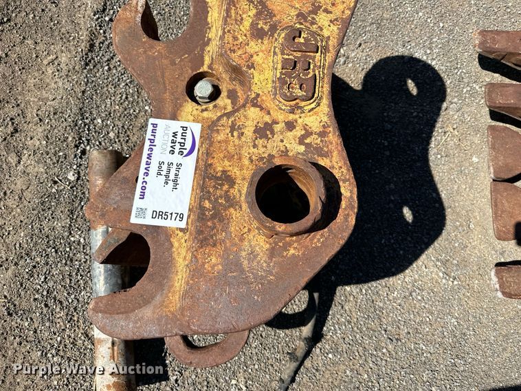 image for item DR5179 JRB JD230  quick coupler