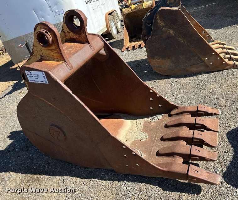image for item DR5180 Caterpillar  excavator bucket