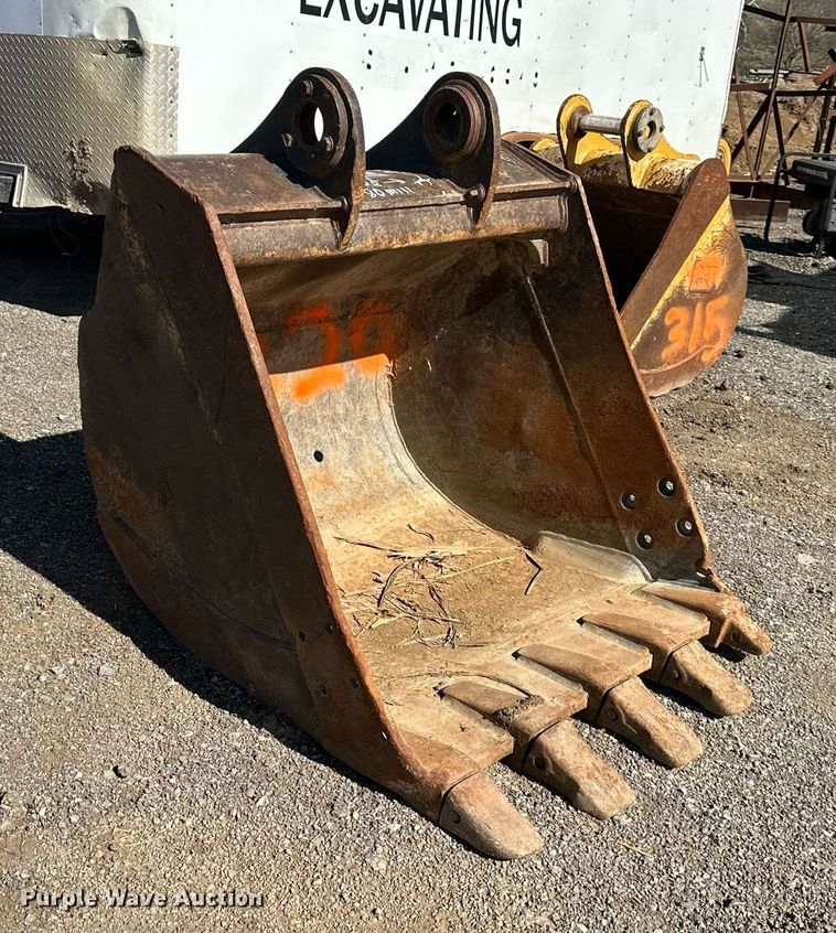 image for item DR5181 Caterpillar  excavator bucket