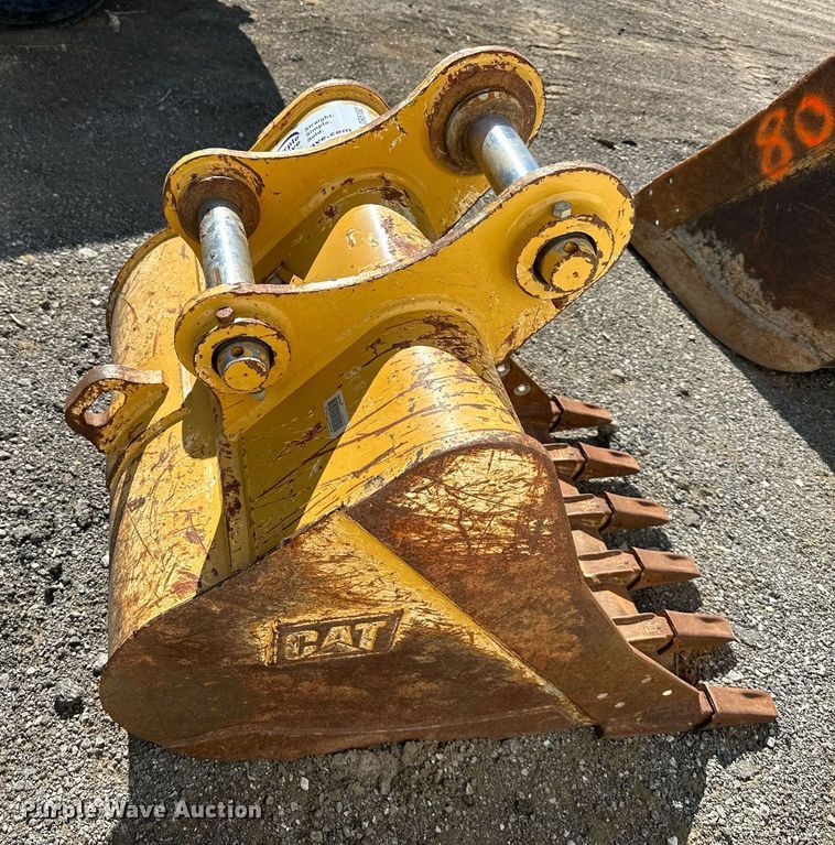 image for item DR5182 Caterpillar  excavator bucket