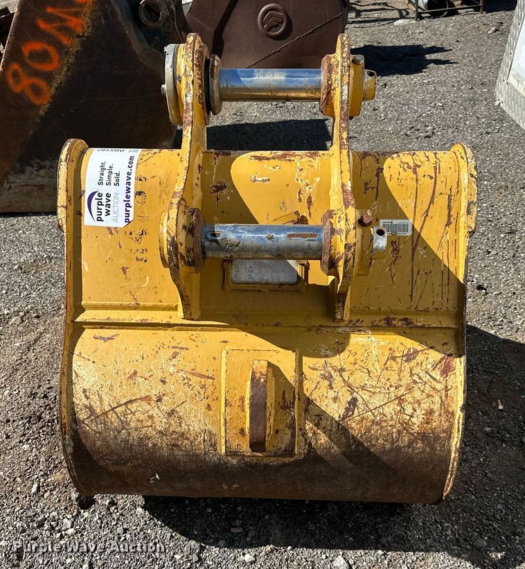 image for item DR5182 Caterpillar  excavator bucket