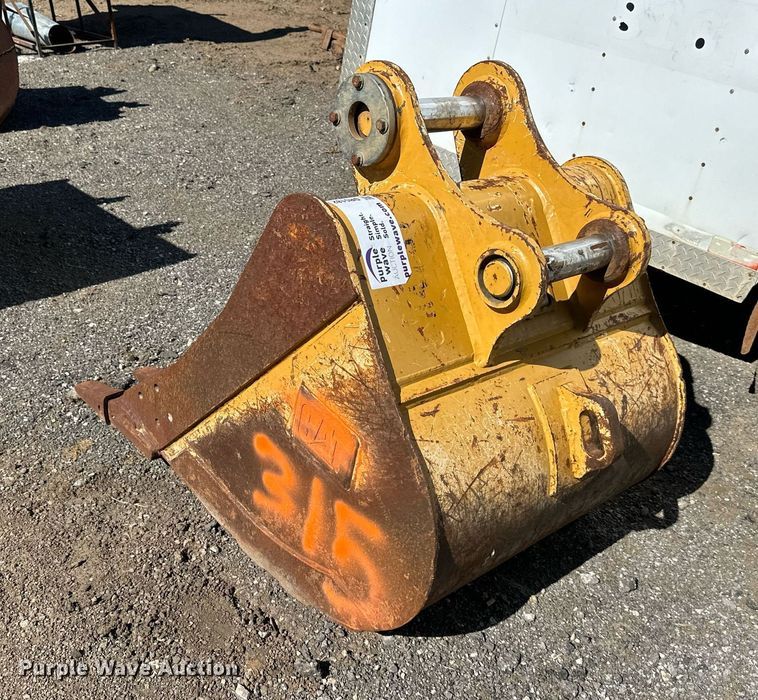 image for item DR5182 Caterpillar  excavator bucket
