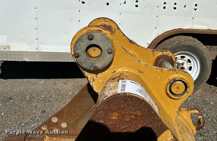 image for item DR5182 Caterpillar  excavator bucket
