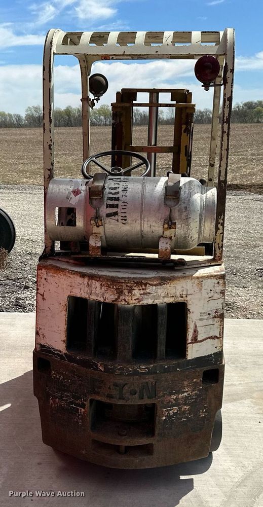 image for item DR5185 Yale GLC030UAD071  forklift